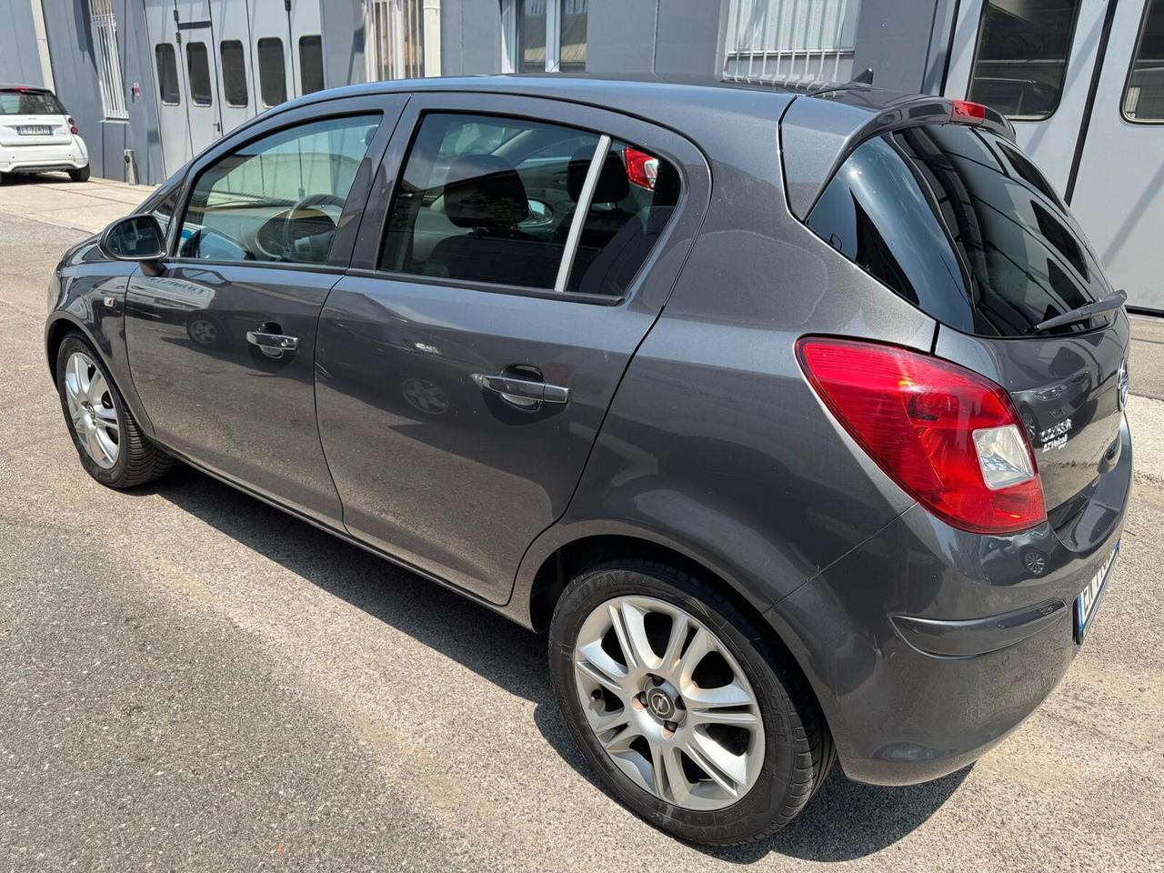 Opel Corsa 1.2 85CV 5 porte GPL-TECH Elective
