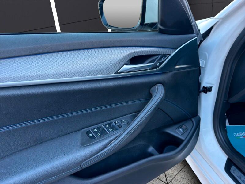 BMW Serie 5(G30/31/F90) 525d Touring Msport