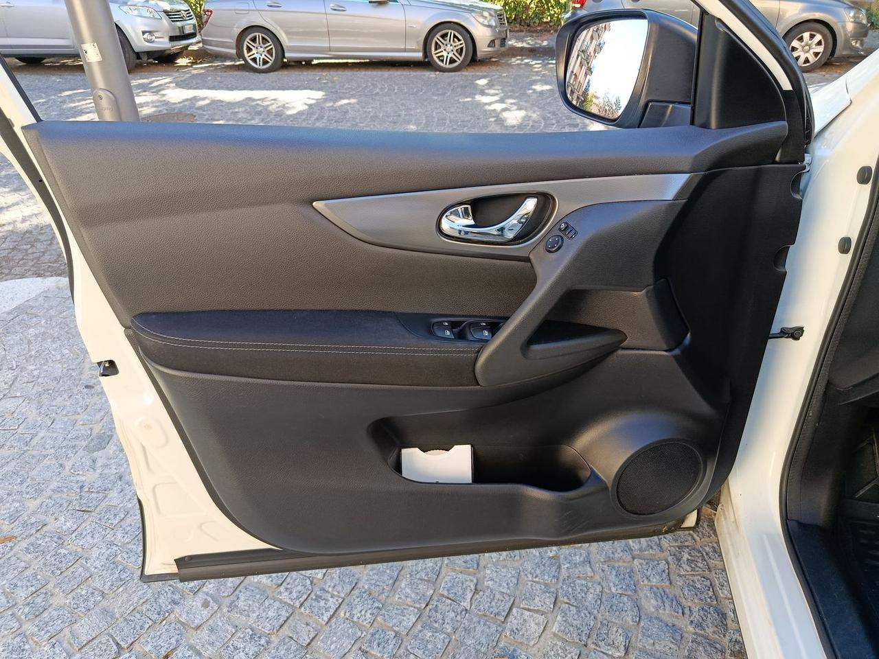 Nissan Qashqai 1.2 DIG-T Business #6661