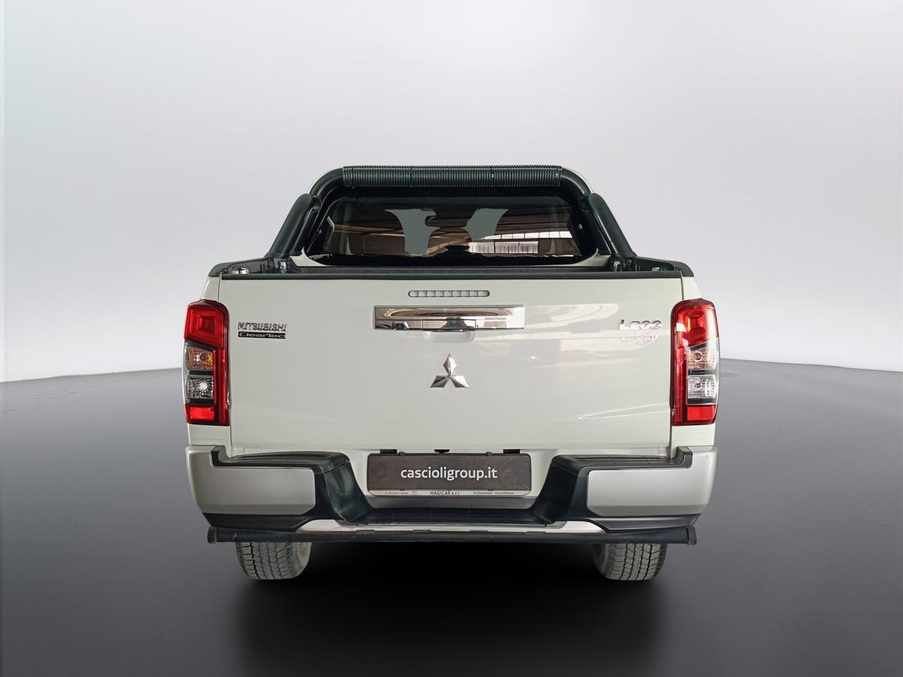 MITSUBISHI L200 Cab VI 2019 - L200 d.cab 2.3d Intense 4wd 150cv