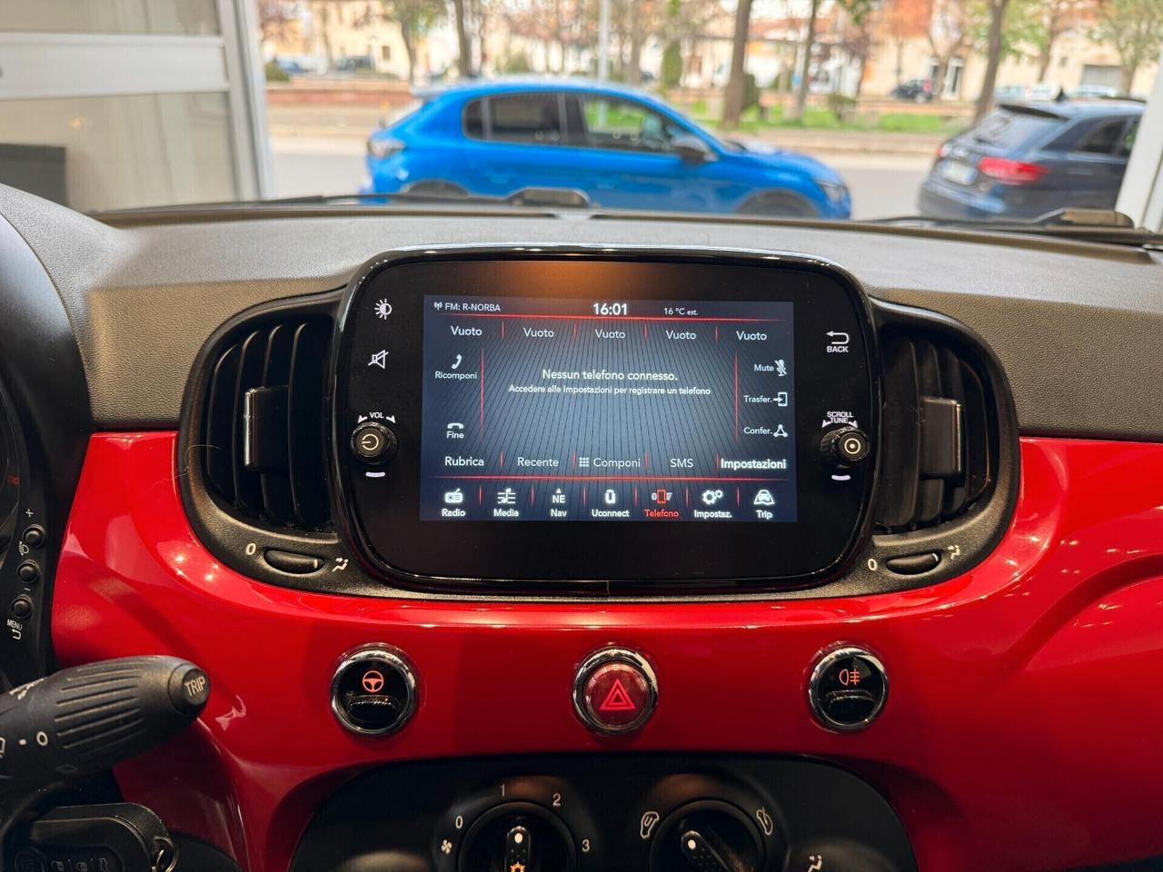 Fiat 500 1.0 Hybrid Lounge "NAVI"