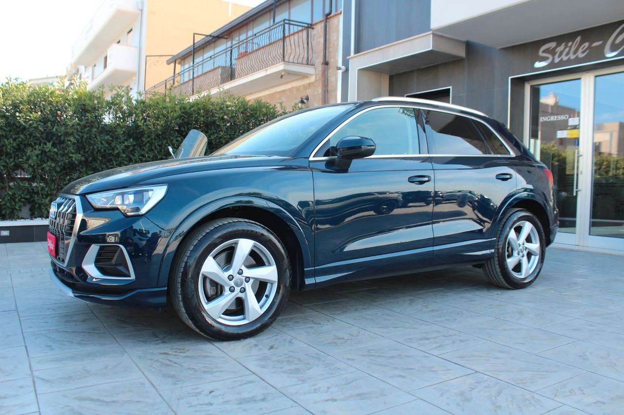Audi Q3 40 TDI quattro S tronic Business Advanced