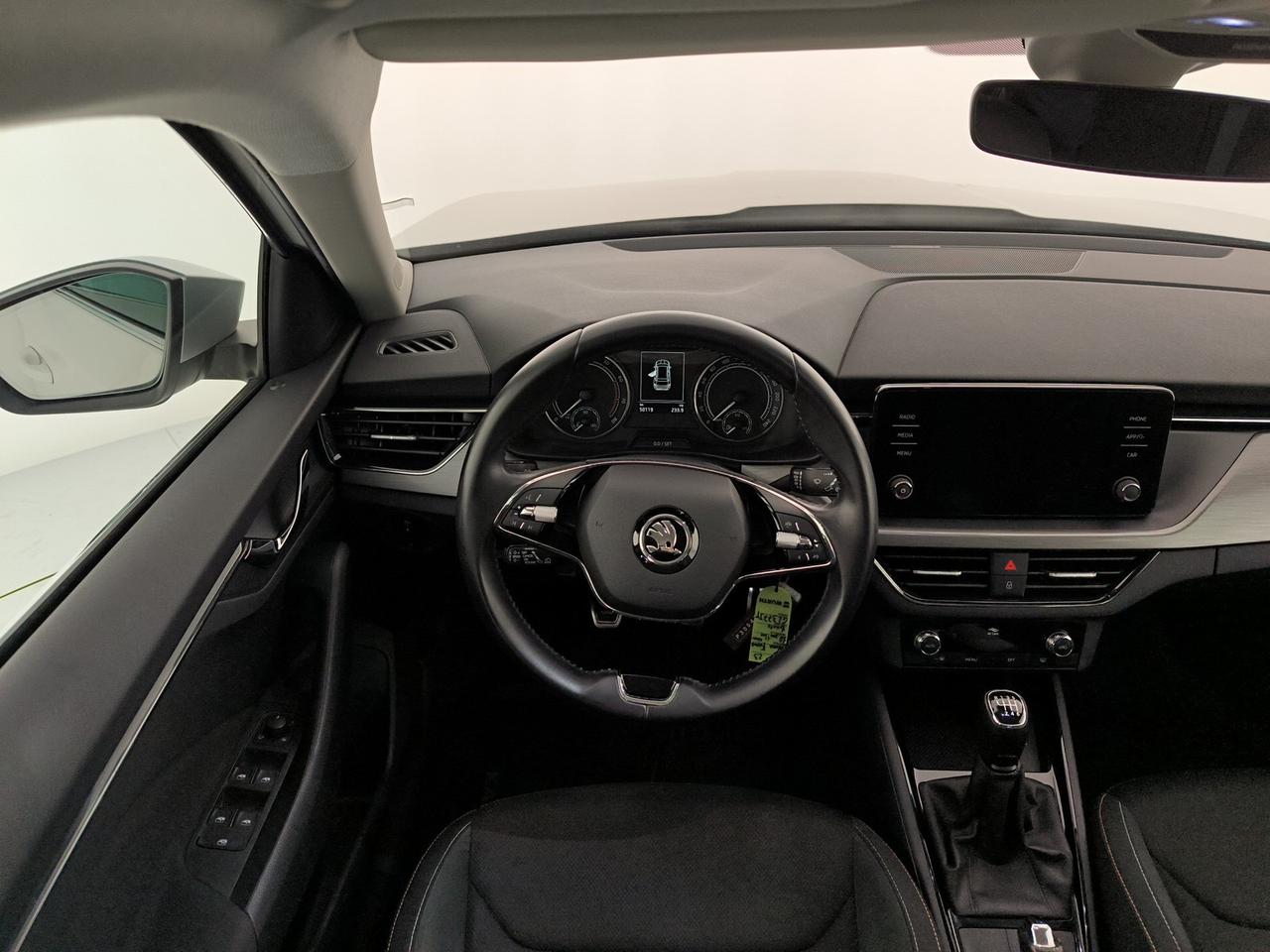 Skoda Kamiq 1.0 tsi scoutline 110cv