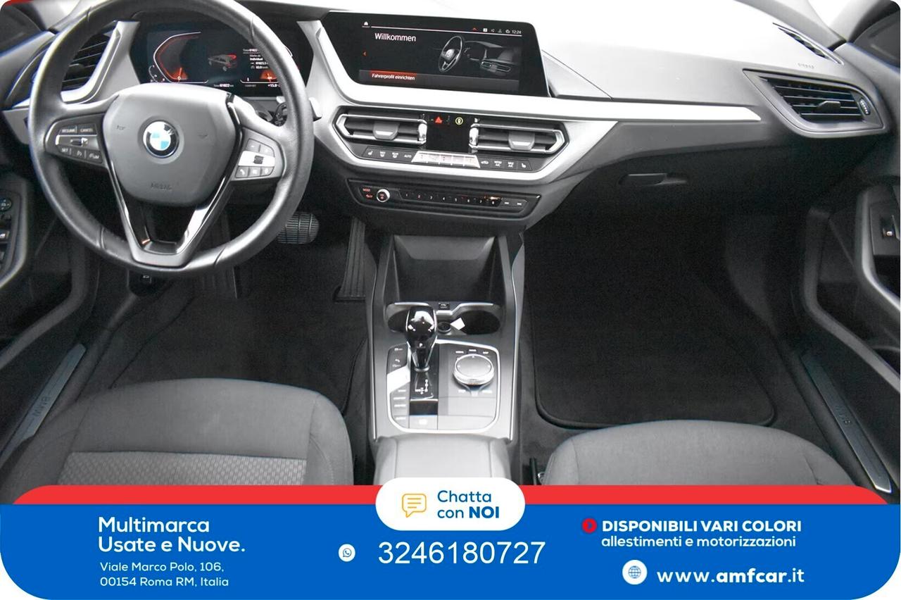 Bmw 118d 5p. Business Advantage Cambio Automativo navi