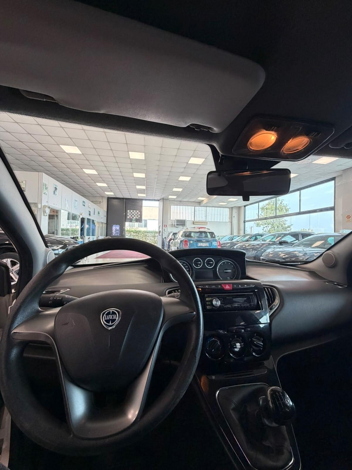 Lancia Ypsilon 1.2 69 CV 5 porte GPL Ecochic Gold