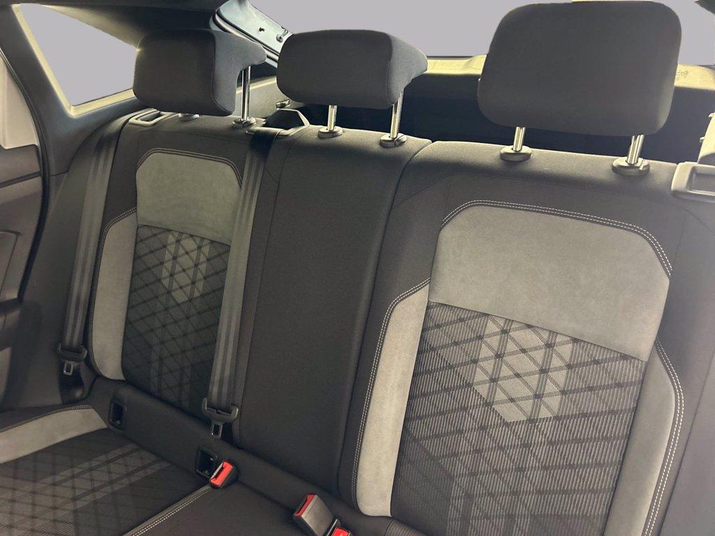 VOLKSWAGEN Taigo 1.0 tsi r-line 115cv del 2025