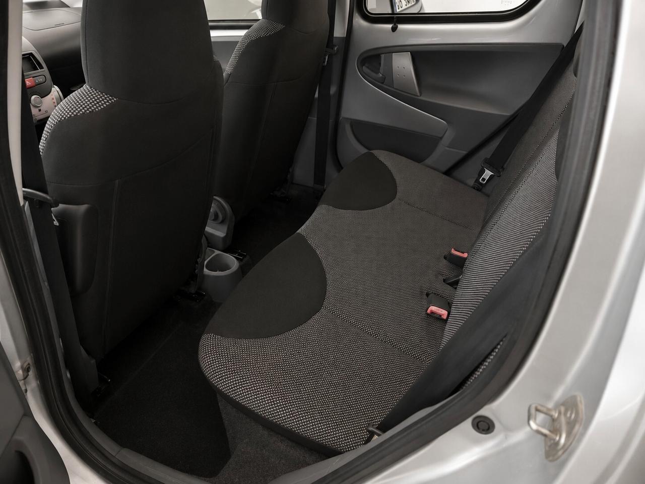 Toyota Aygo 1.0 12V VVT-i 5 porte