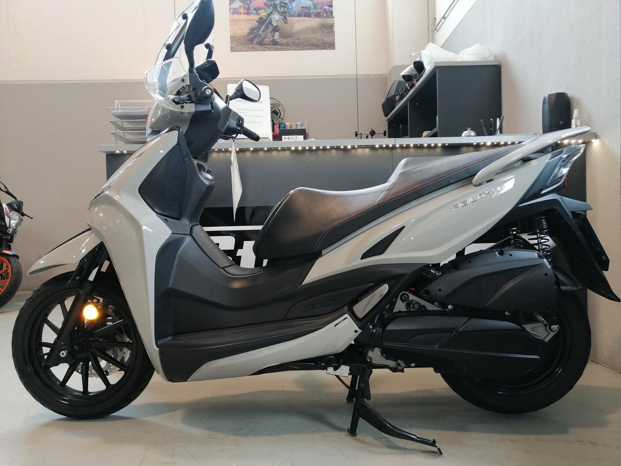 Kymco Agility 300i r16