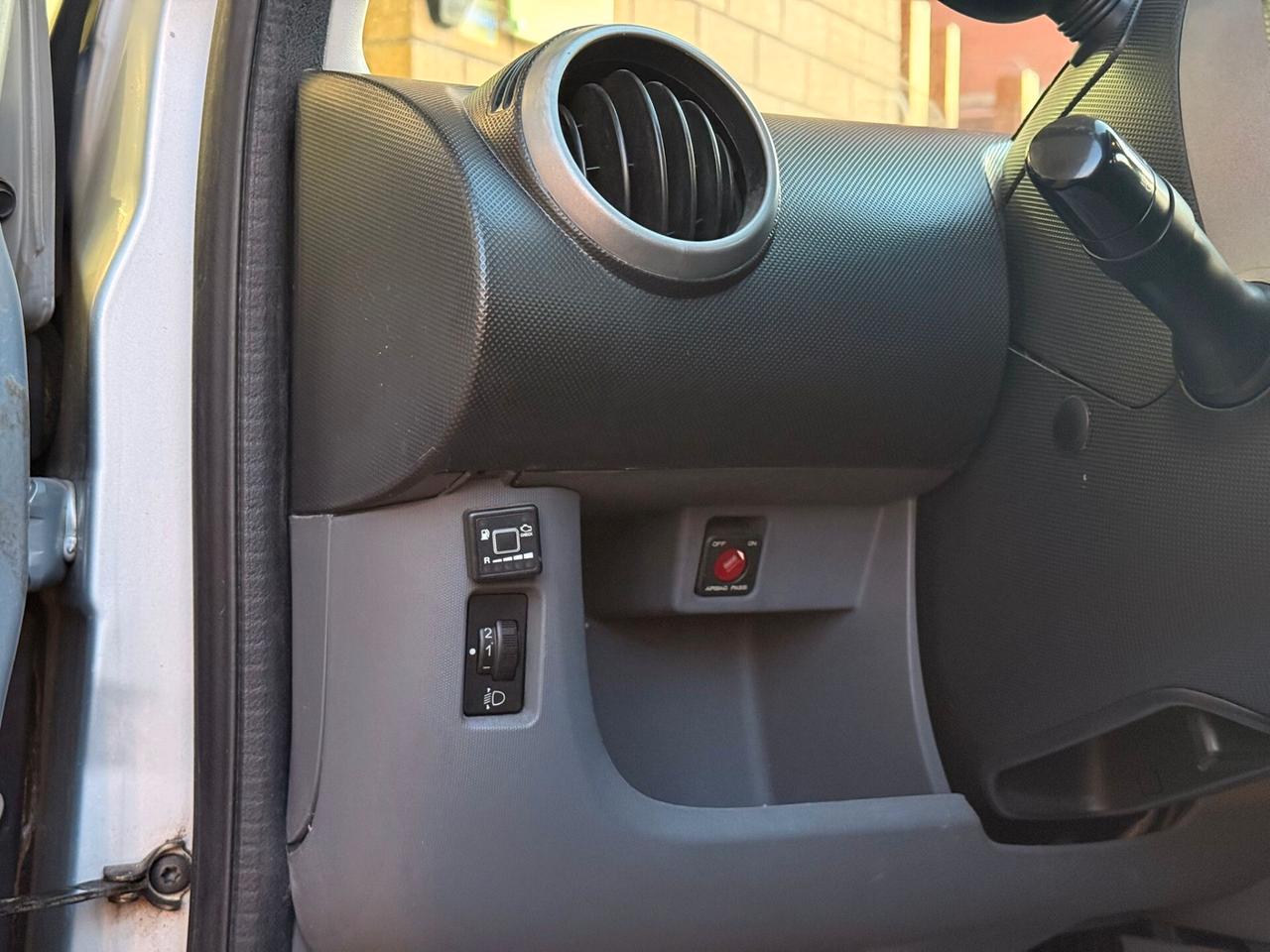 Toyota Aygo 1.0 12V VVT-i 5 porte Sol GPL