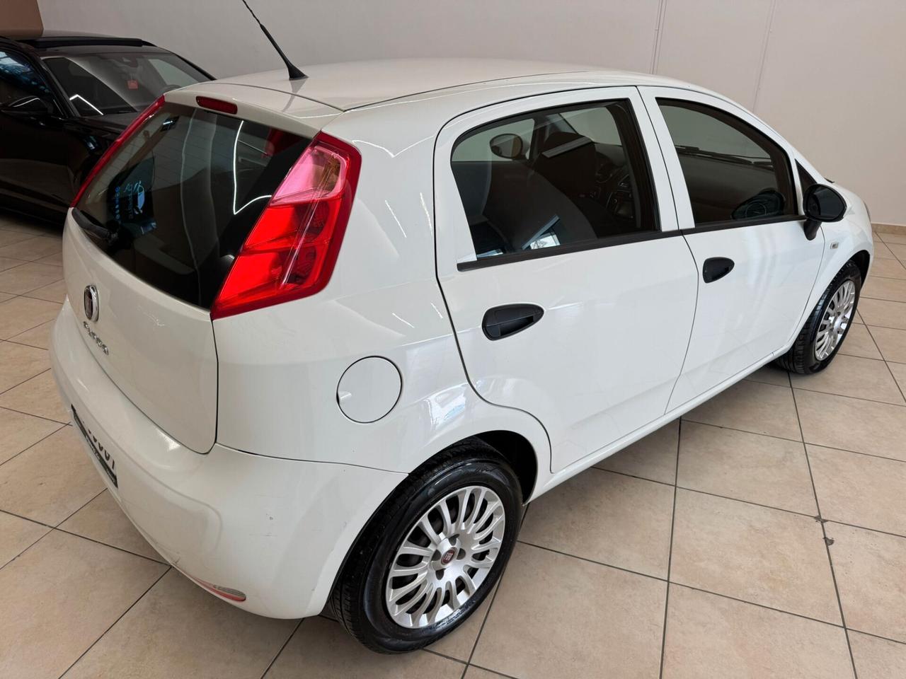 Fiat Punto 1.3 MJT II S&S 95 CV 5 porte Street