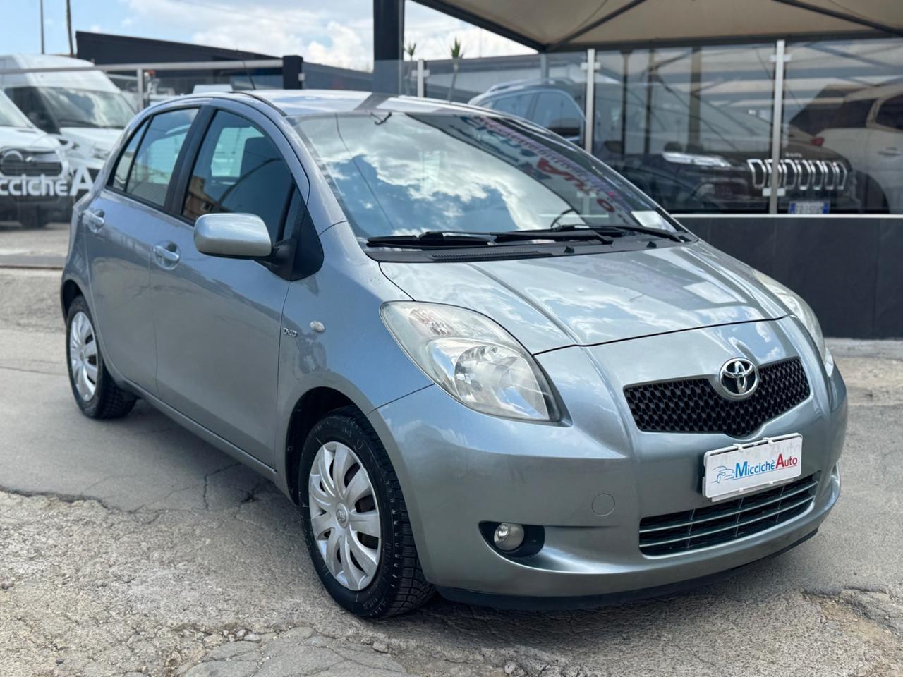 TOYOTA YARIS 1.4 D-4D AUTOMATICA SOL