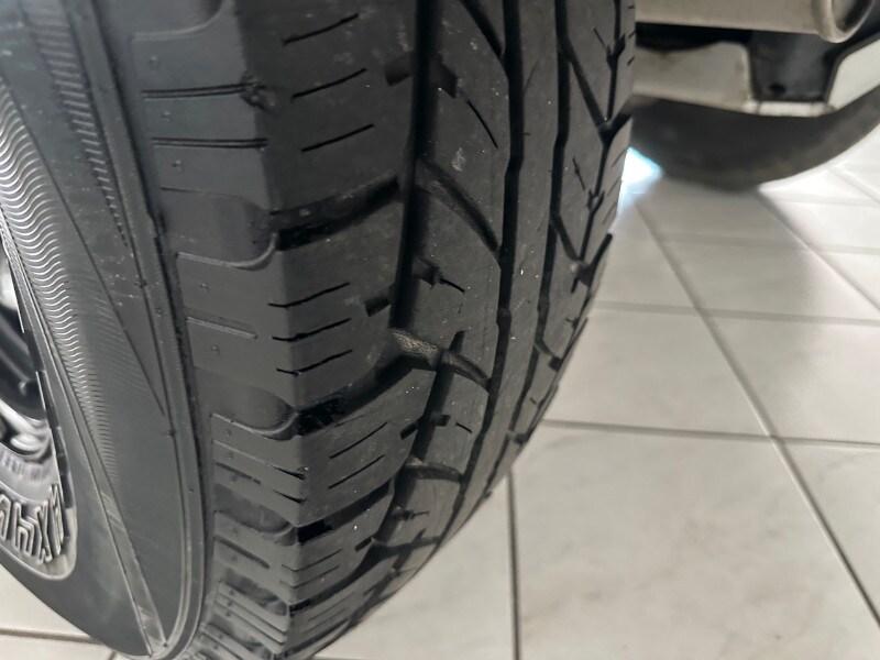 LAND ROVER Defender Defender 90 2.5 Td5 Station...