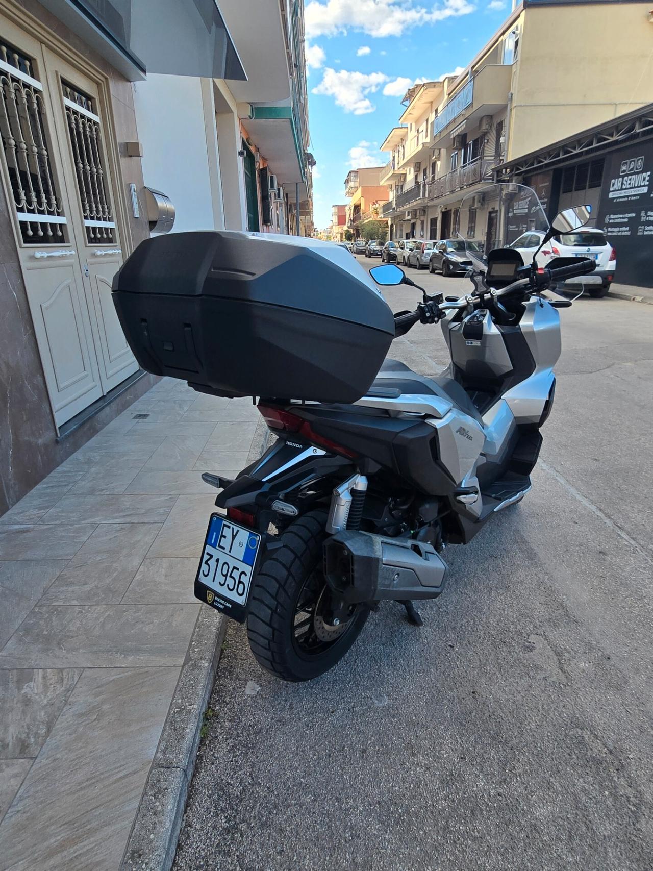 Honda ADV 350