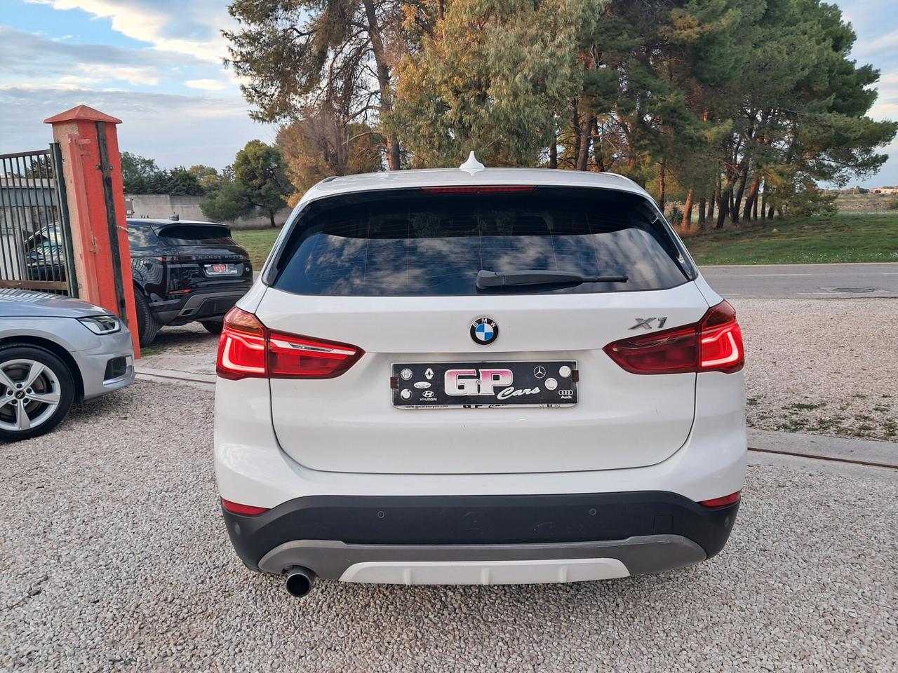 Bmw X1-18d- Sport *NAVY*LED*CRUISE