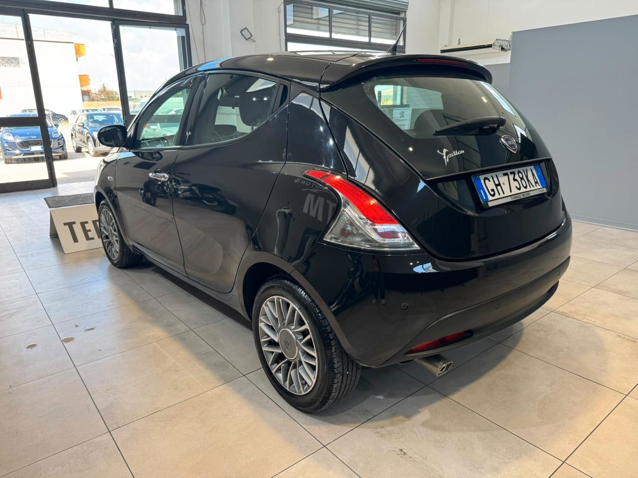Lancia Ypsilon 1.3 MJT 16V 95 CV 5 porte S&S Gold