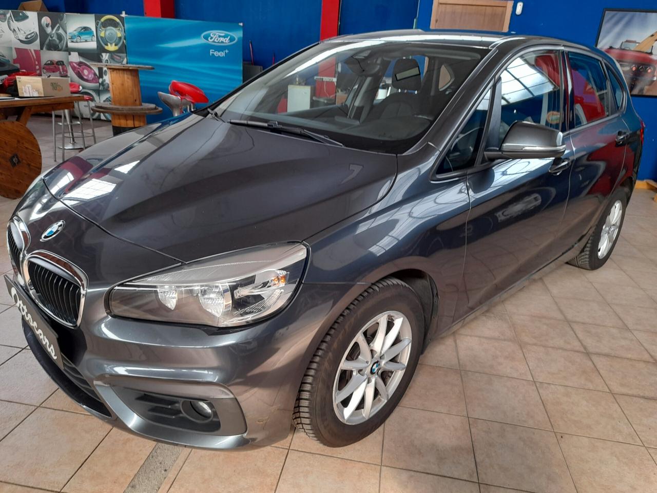 Bmw 2er Active Tourer 218d Advantage