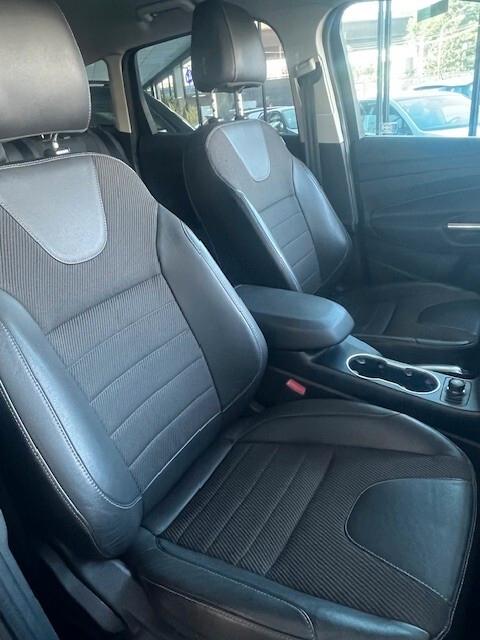 Ford Kuga 2.0 TDCI 163 CV 4WD Powershift Titanium