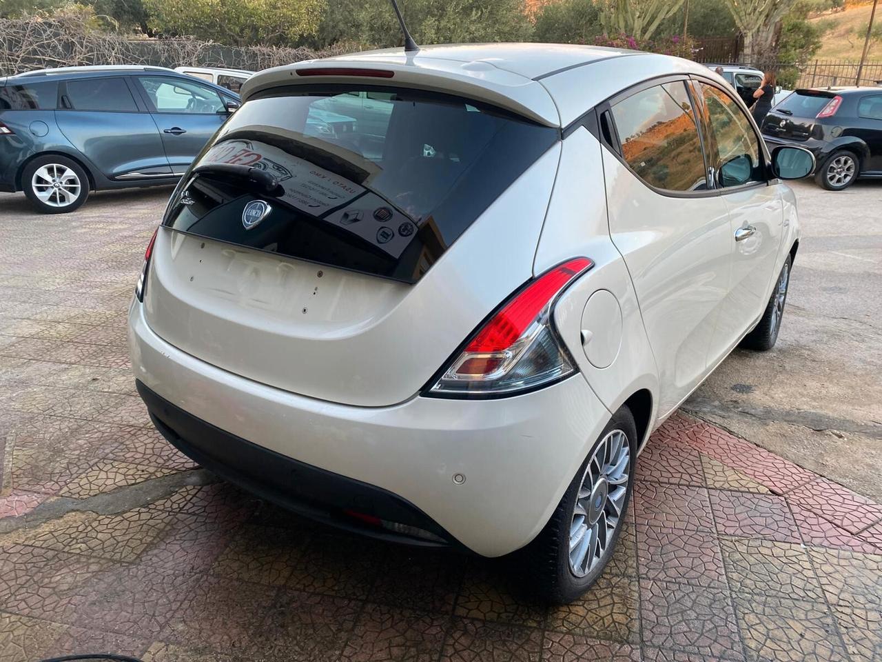 Lancia Ypsilon 1.3 MJT 16V 95 CV 5 porte S&S Platinum