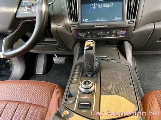 MASERATI Levante UNA DI CENTO edizione limitata