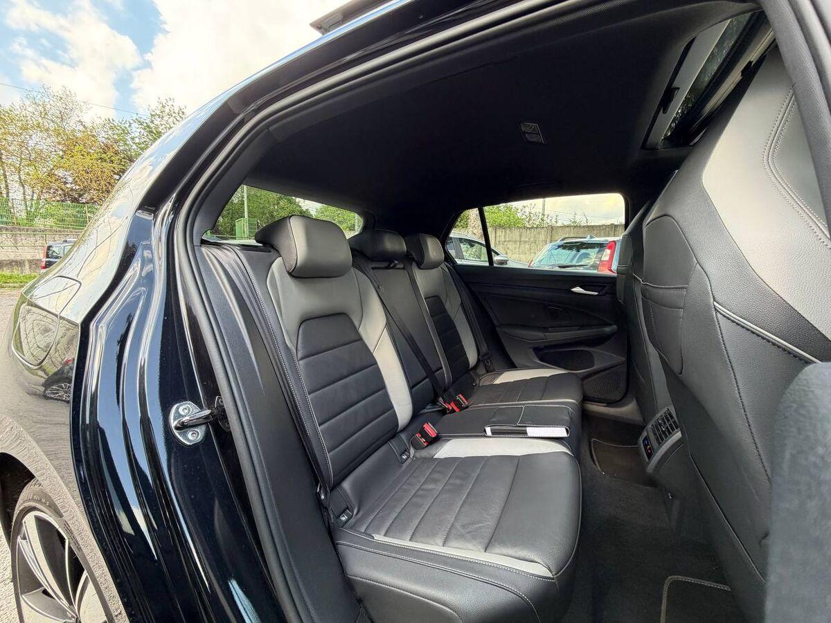 Volkswagen Golf 2.0 tdi GTD 200cv dsg