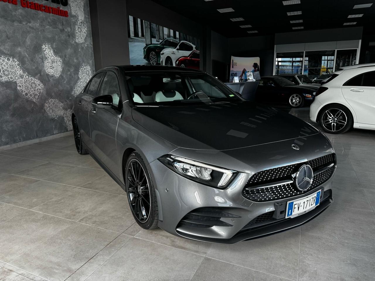 MERCEDES A 180CDI SEDAN AT8 PREMIUM TETTO APRIBILE