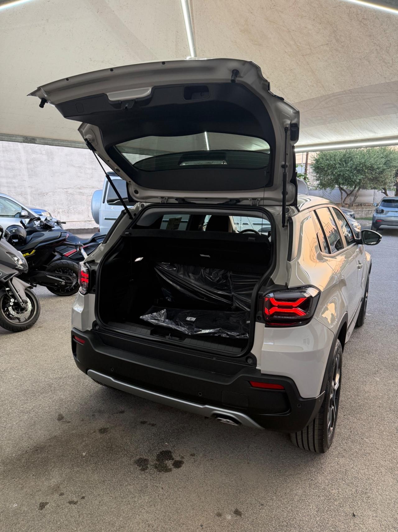 Jeep Avenger 1.2 Turbo 100 CV MHEV Summit