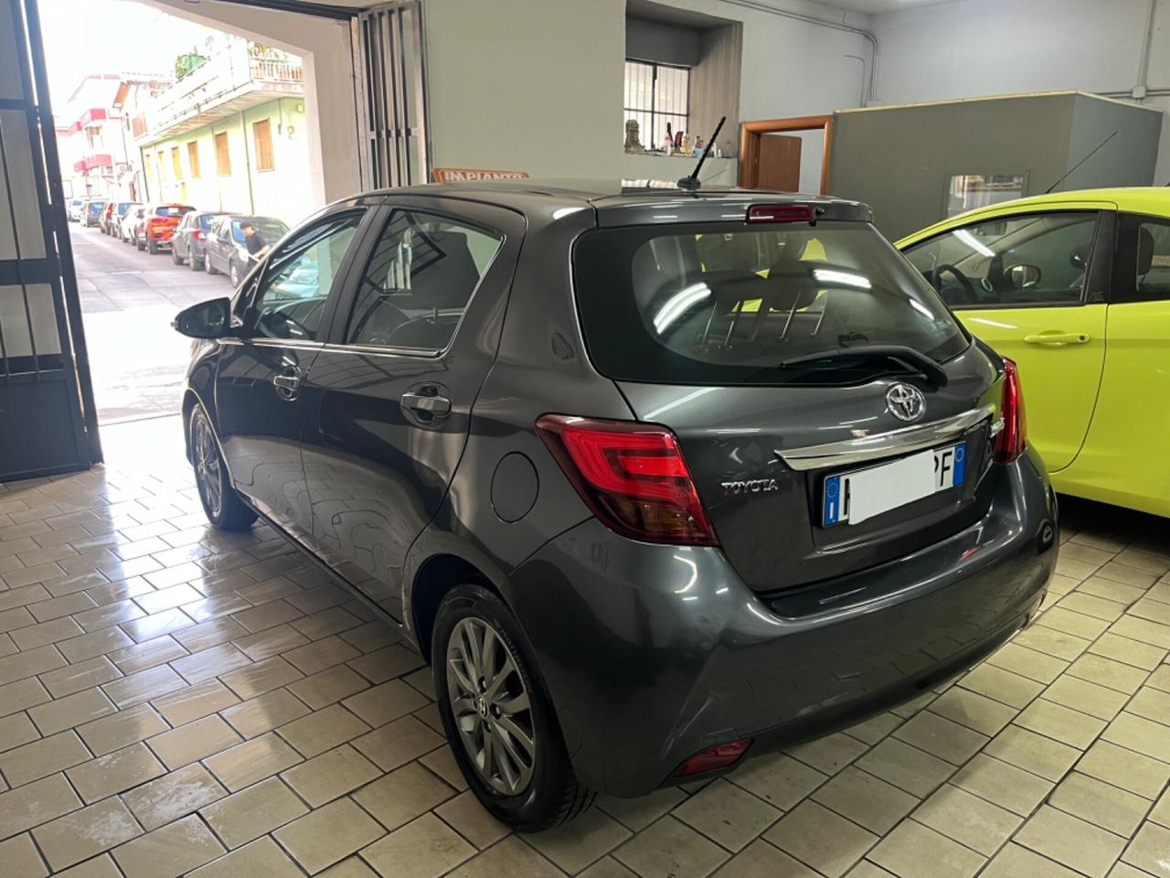Toyota Yaris 1.0 gpl red edition full 2016