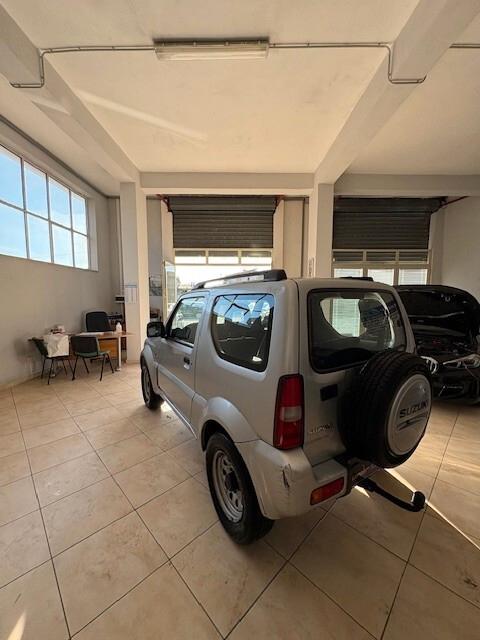 Suzuki Jimny 1.5 DDiS cat 4WD JLX