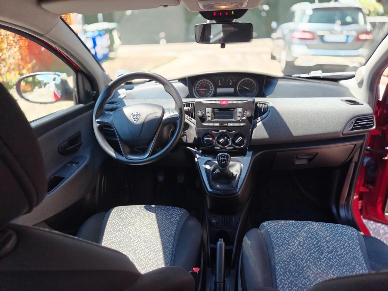 Lancia Ypsilon 1.0 Ibrida - Neopatentati unico proprietario