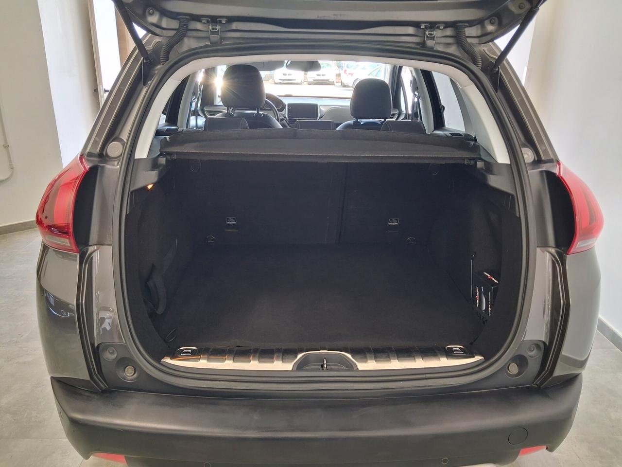 Peugeot 2008 BlueHDi 100 Allure