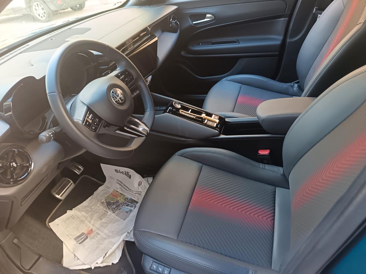 Alfa Romeo Junior Hybrid 1.2 -145 CV EDCT6 Speciale km 19000