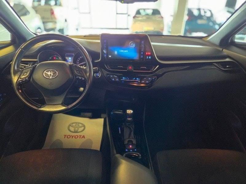 Toyota C-HR (2016-2023) 1.8 Hybrid E-CVT Trend