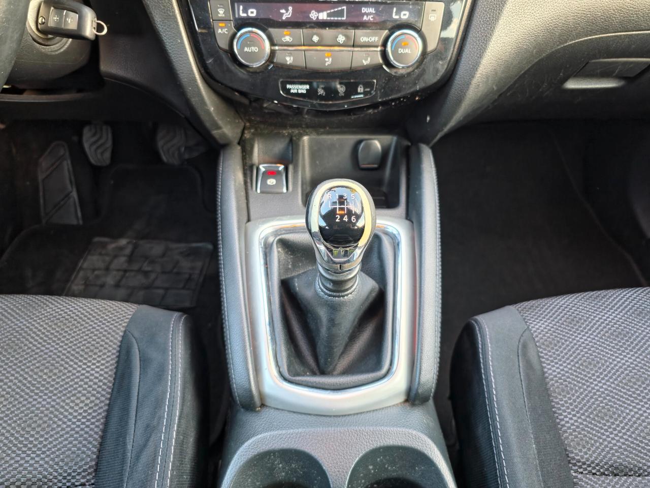 Nissan Qashqai 1.5 dCi CV-110 Tekna E5B Manuale NEO 2015