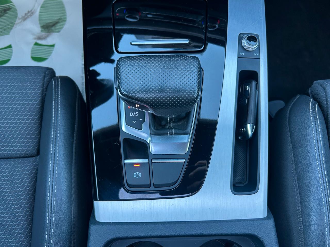 Audi Q5 40 2.0 tdi mhev 12V S line quattro s-tronic