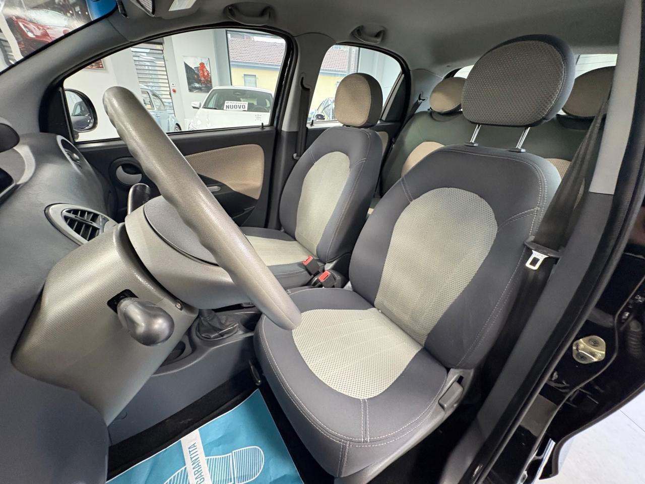 DR1 1.3 benzina 83cv 2011 km 68000 neopatentati