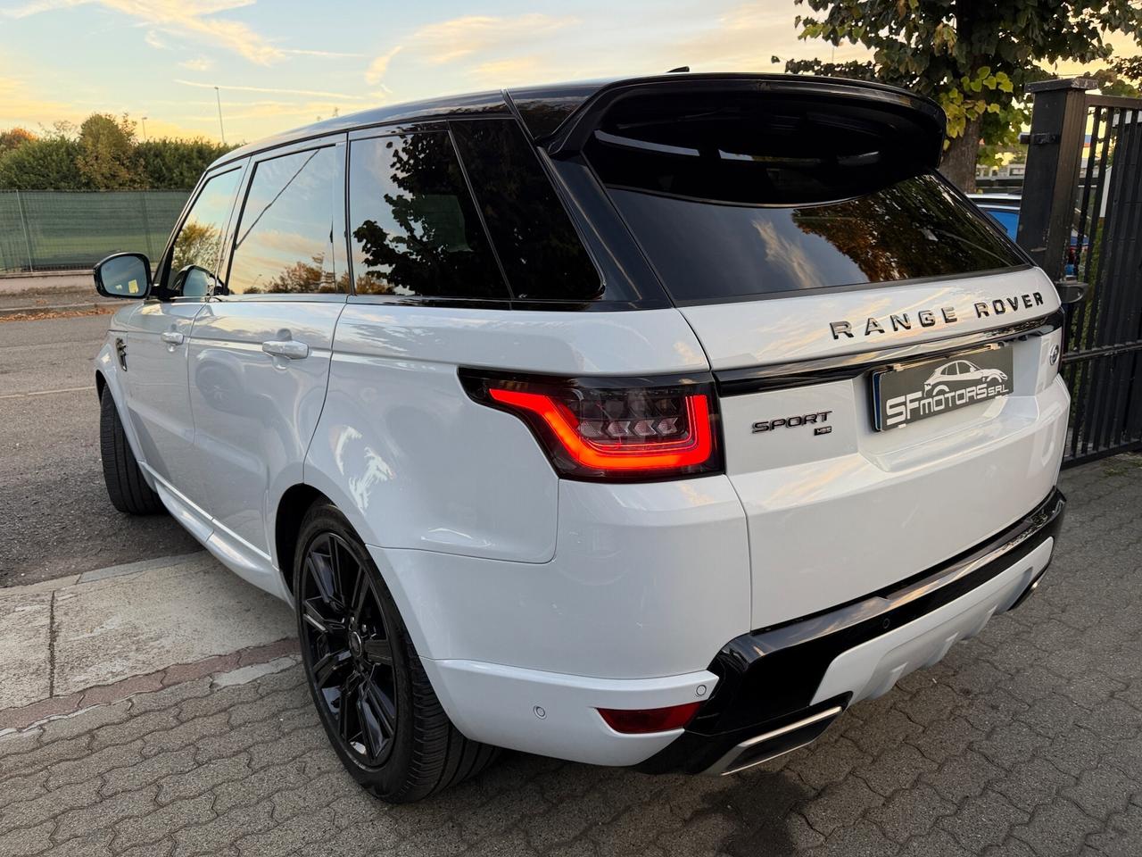 Land Rover Range Sport 3.0D l6 300 CV HSE Dynamic Stealth