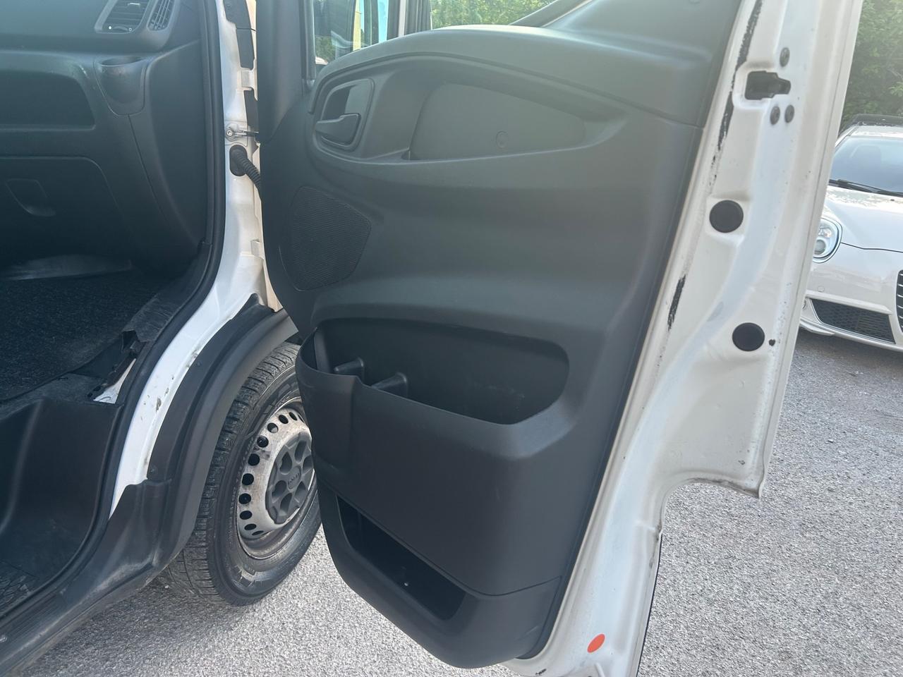 Iveco Daily 35S14V 2.3 Diesel 2021