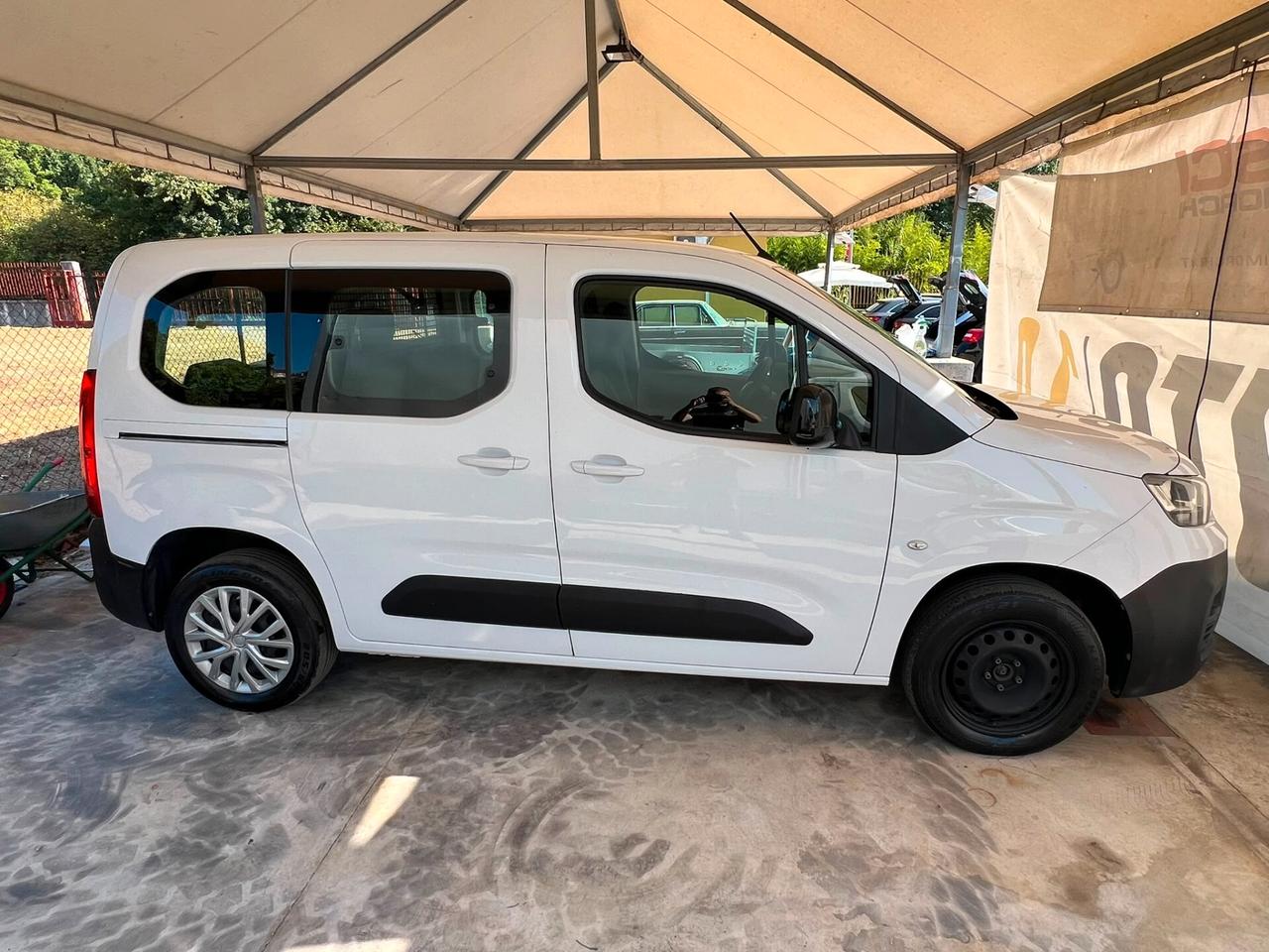 Fiat Doblo Doblò 1.5 BlueHdi 130CV AT8 Combi N1