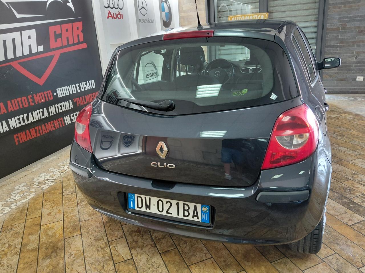 Renault Clio 1.2 16V CAMBIO AUTOMATICO