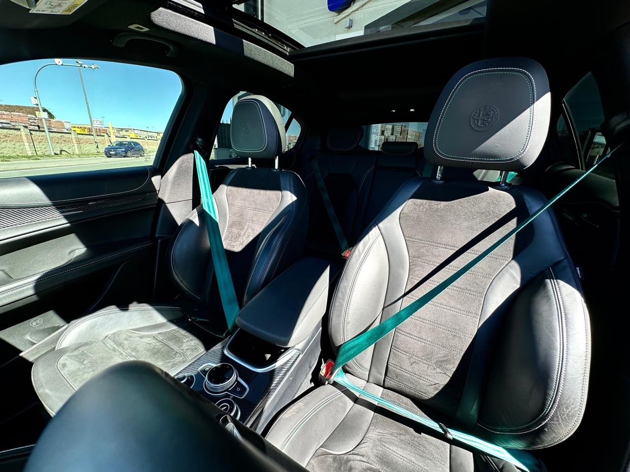 Alfa Romeo Stelvio 2.9 Bi-Turbo V6 510 CV AT8 QUADRIFOGLIO VERDE TETTO + AKRAPOVIC