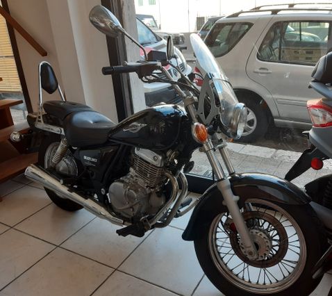 Suzuki Marauder 250