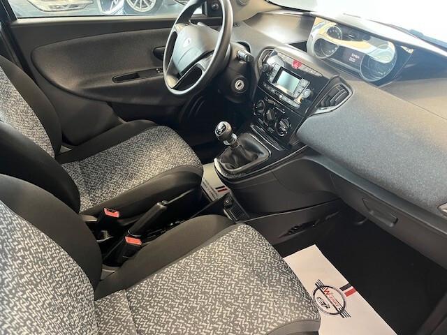 Lancia Ypsilon 1.2 69 CV 5 porte GPL Ecochic Elefantino Blu