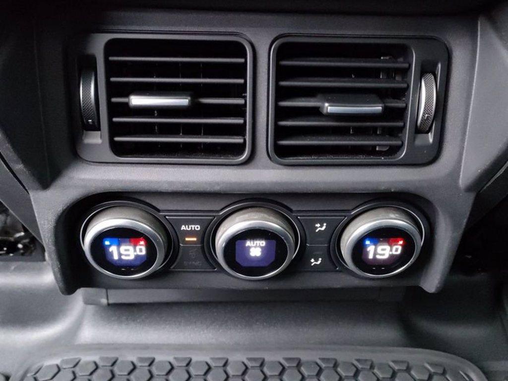 LAND ROVER Defender 110 3.0d i6 mhev x-dynamic hse awd 250cv auto 7p.ti del 2021