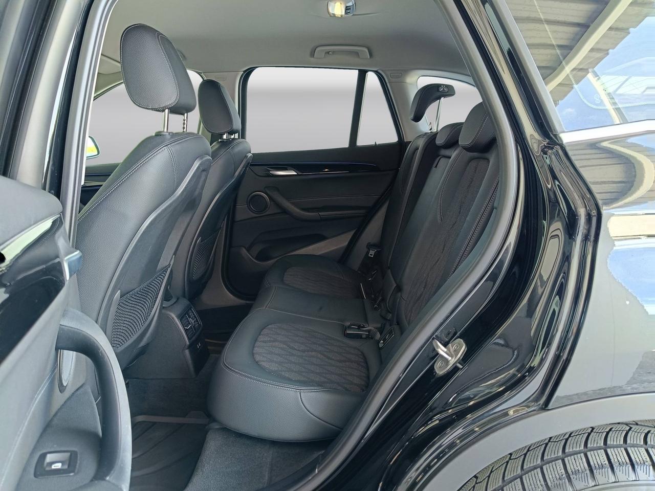 BMW X1 F48 2019 - X1 sdrive18d xLine Plus auto