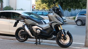 Honda X-ADV 750 PARI AL NUOVO