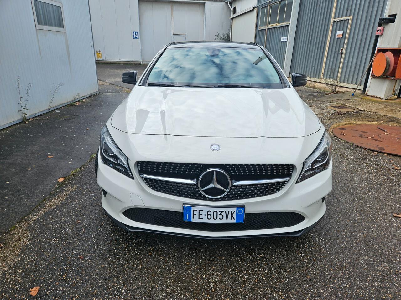 Mercedes-benz CLA 180 Premium