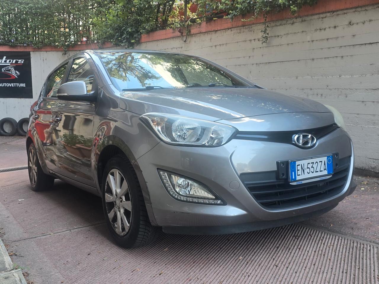 Hyundai i20 1.1 CRDi 5p. Sound Edition - Doppio treno di gomme