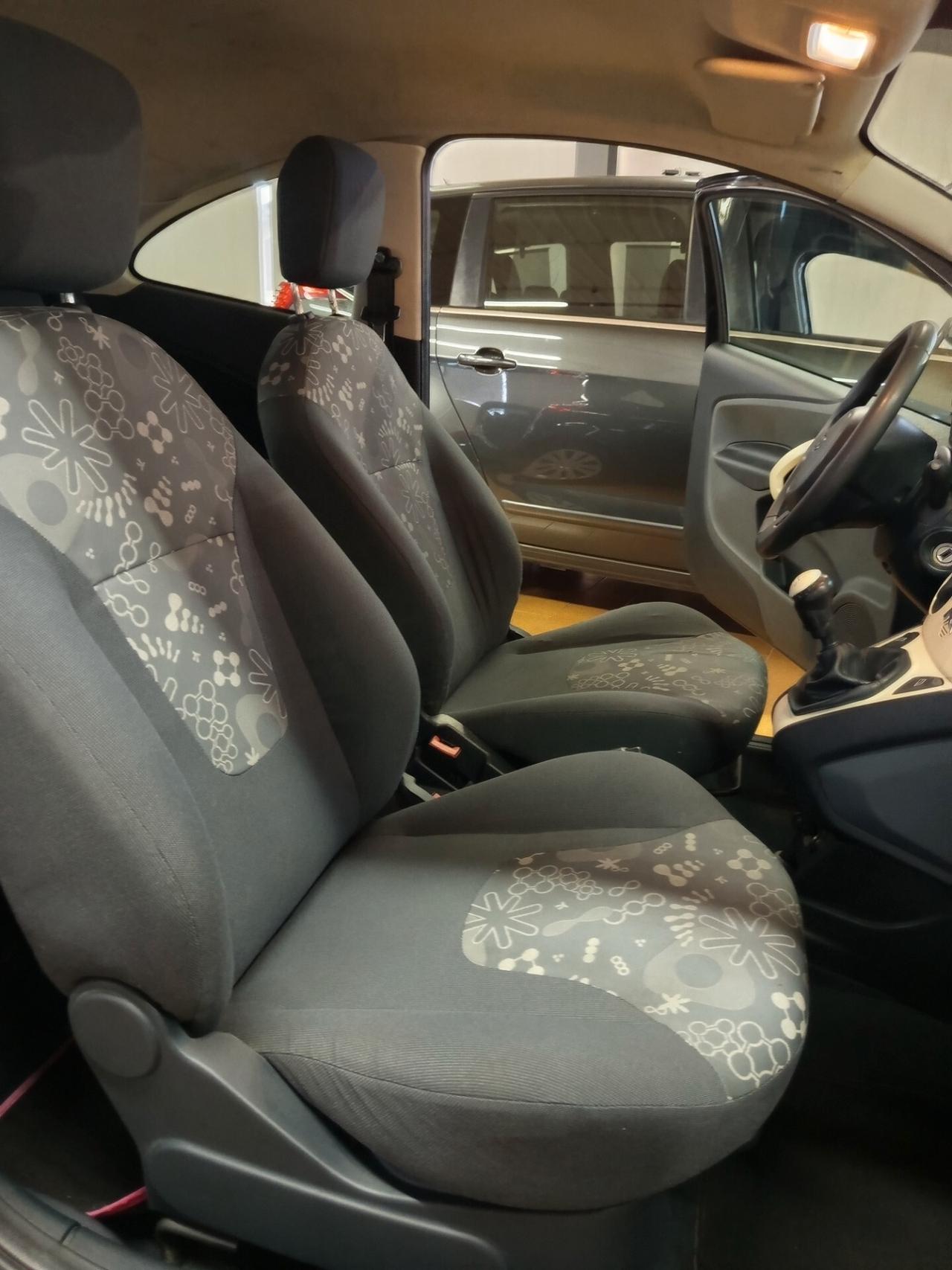 Ford Ka 1.3 Multijet, 75 CV Titanium