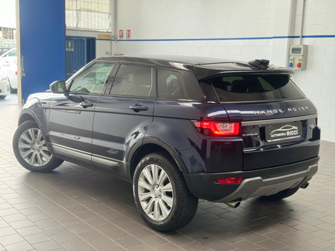 Land Rover Range Rover Evoque 2.0 TD4 180 CV 5p. SE