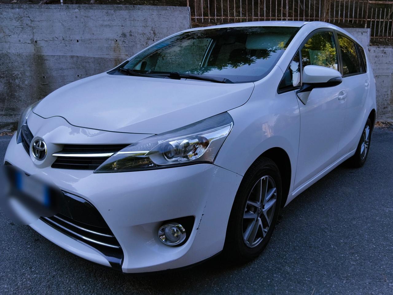Toyota Verso 1.6 D-4D Style